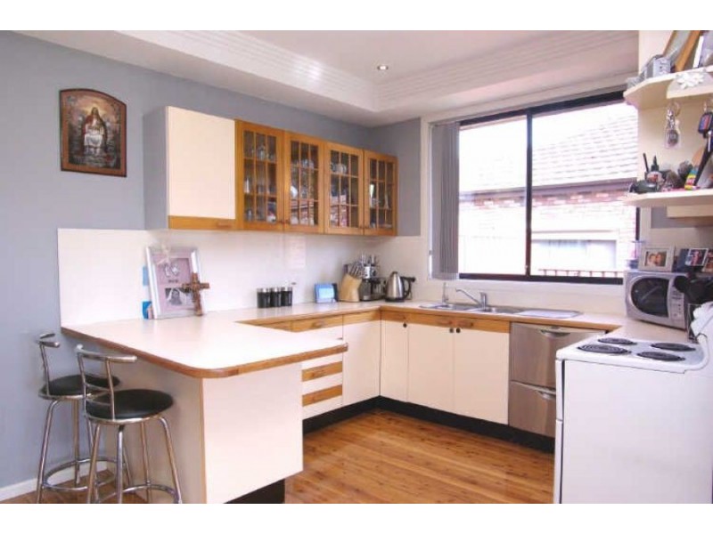 16 Sherwood Street, Revesby NSW 2212