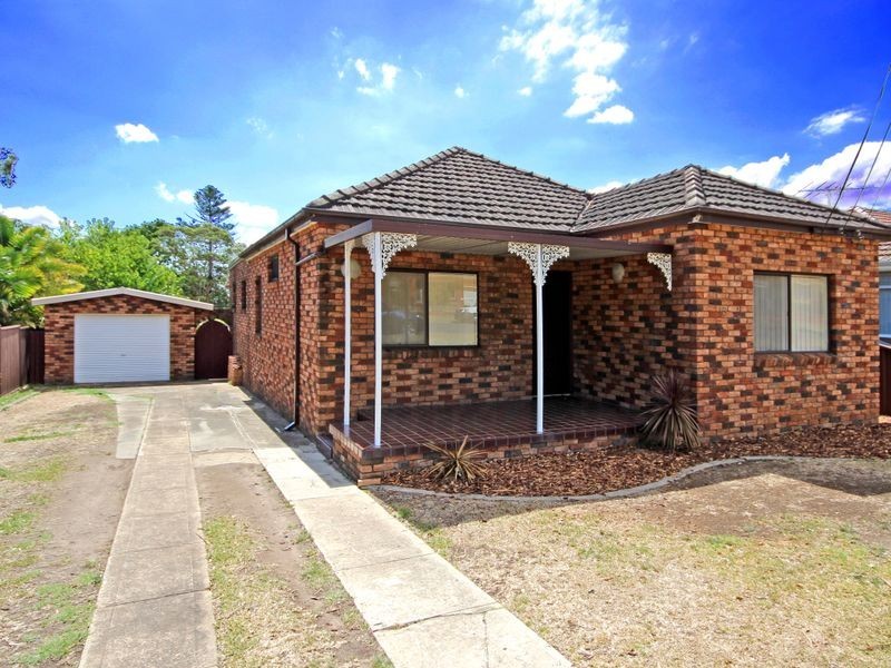 18 Sherwood Street, Revesby NSW 2212