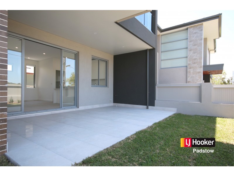 27 Taloma Street, Picnic Point NSW 2213