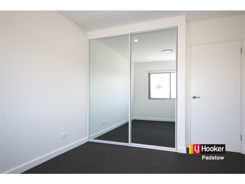 27 Taloma Street, Picnic Point NSW 2213