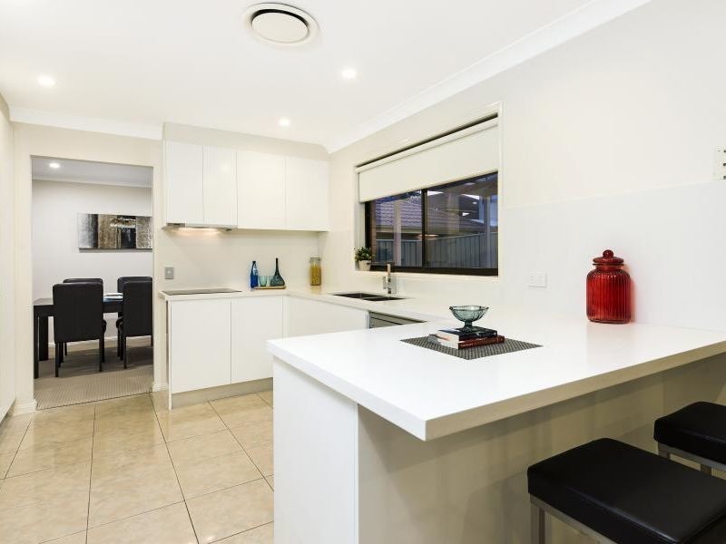 12 Berry Grove, Menai NSW 2234