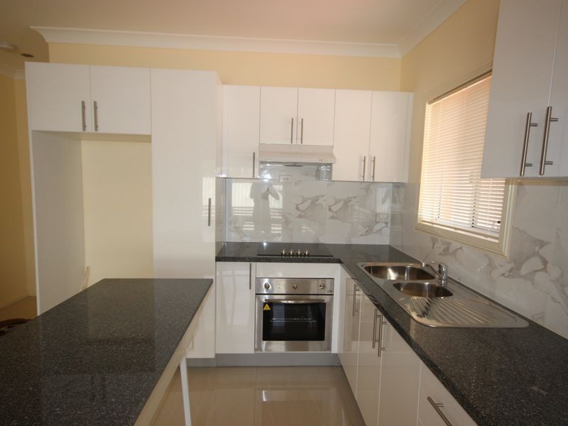 11A McKevitte Avenue, East Hills NSW 2213