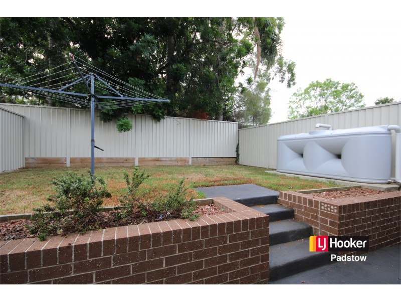 5 Monash Avenue, East Hills NSW 2213