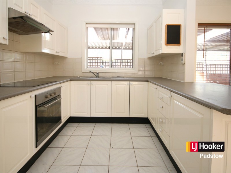 7/14 Henry Kendall Avenue, Padstow NSW 2211