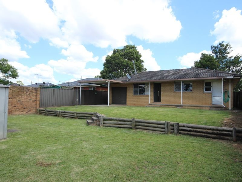 10 Keysor Place, Milperra NSW 2214