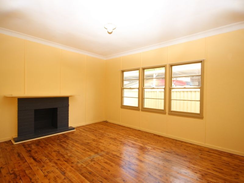 3 Worsley Street, East Hills NSW 2213