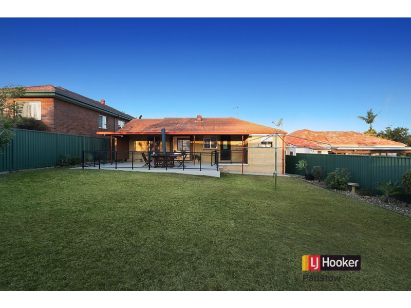 9 Hilltop Avenue, Padstow Heights NSW 2211