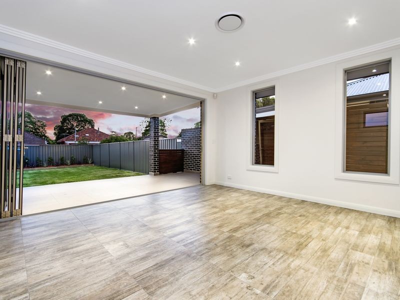 7 Robb Street, Revesby NSW 2212