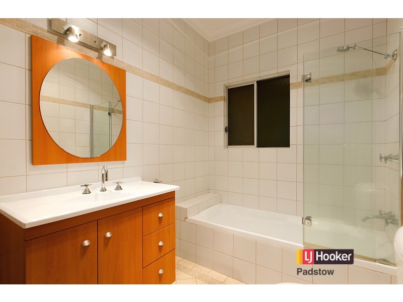 7 Wall Avenue, Panania NSW 2213