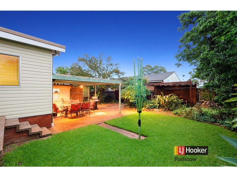 7 Wall Avenue, Panania NSW 2213