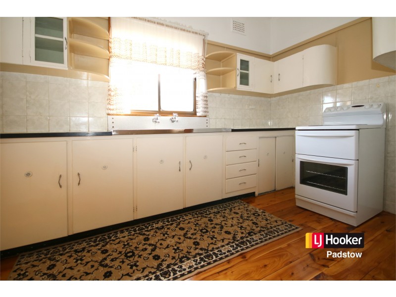 1 Craigie Avenue, Padstow NSW 2211