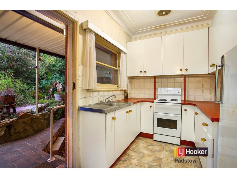 8 Bastille Close, Padstow Heights NSW 2211