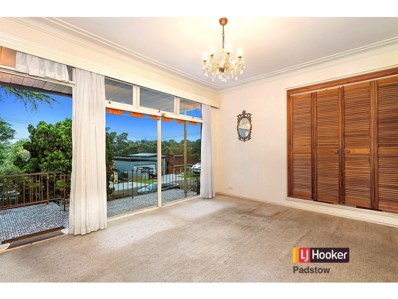 8 Bastille Close, Padstow Heights NSW 2211