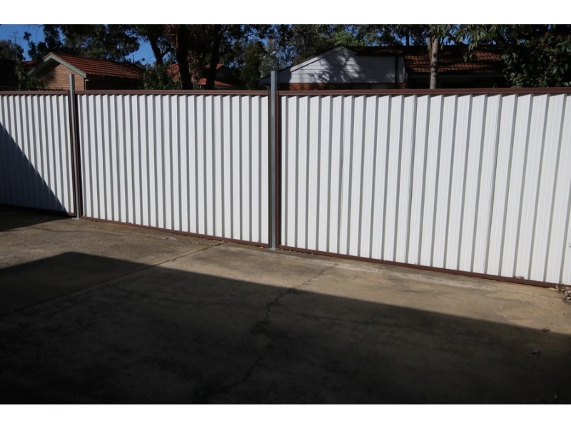 28 Monie Avenue, East Hills NSW 2213