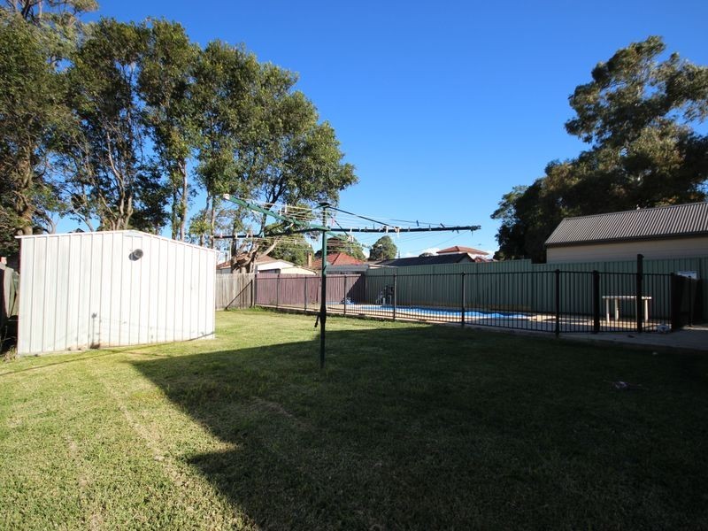 11 Robb Street, Revesby NSW 2212