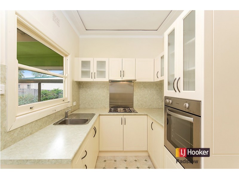 4 Gwandalan Road, Padstow NSW 2211