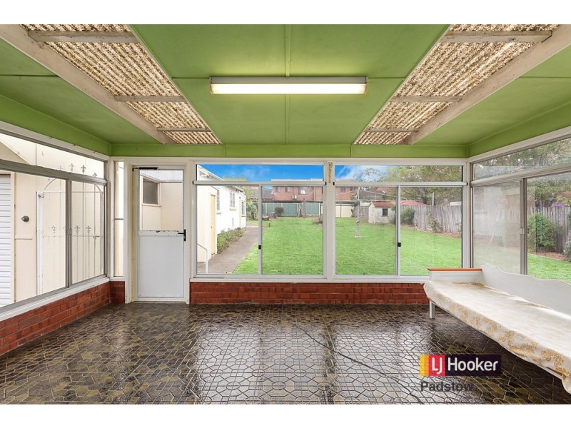 4 Gwandalan Road, Padstow NSW 2211