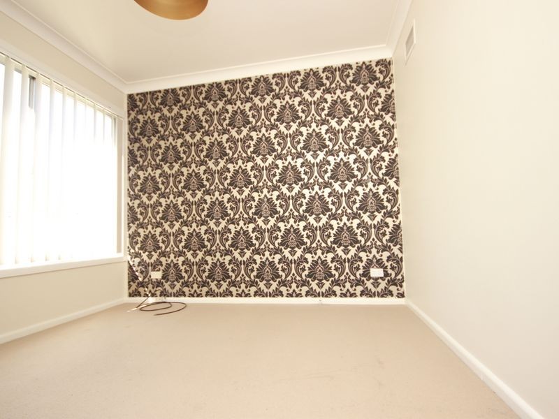 21 Thomas Street, Picnic Point NSW 2213