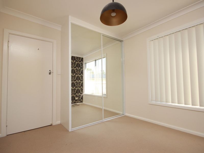 21 Thomas Street, Picnic Point NSW 2213