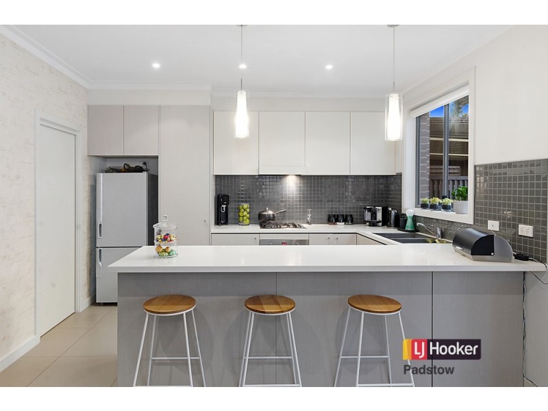 1/32 Eddie Avenue, Panania NSW 2213