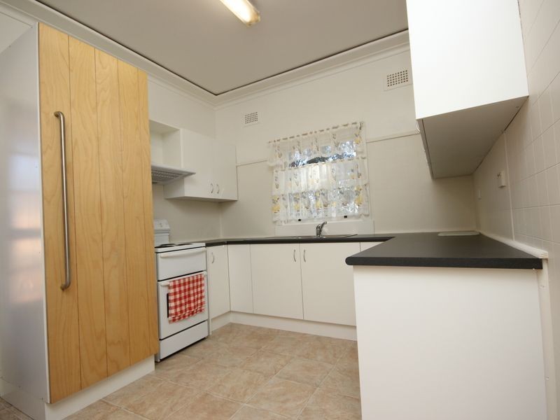 742 Henry Lawson Drive, Picnic Point NSW 2213