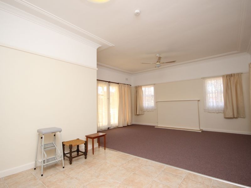 742 Henry Lawson Drive, Picnic Point NSW 2213