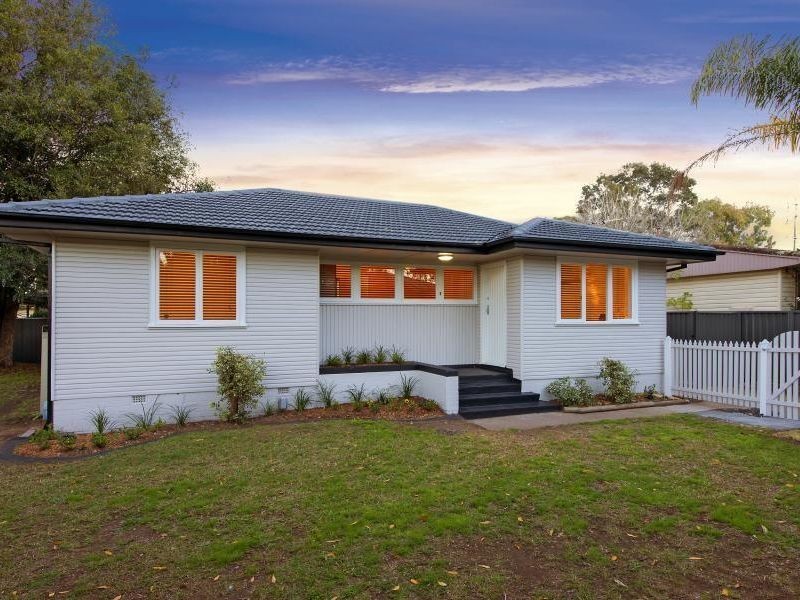 6 Brallos Avenue, Holsworthy NSW 2173