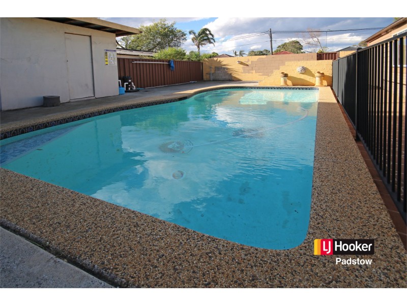 174 Gibson Avenue, Padstow NSW 2211