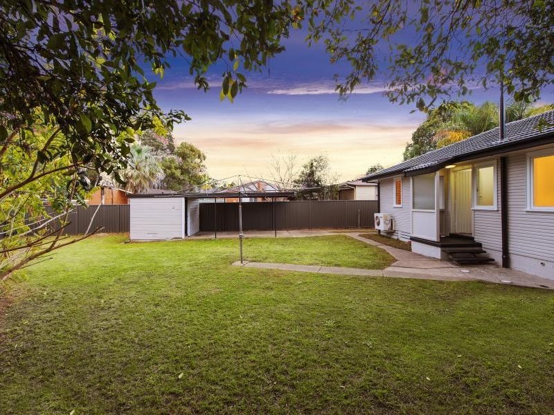 6 Brallos Avenue, Holsworthy NSW 2173