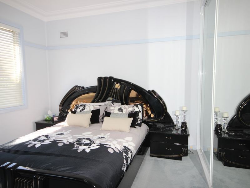 32 Chamberlain Road, Padstow NSW 2211