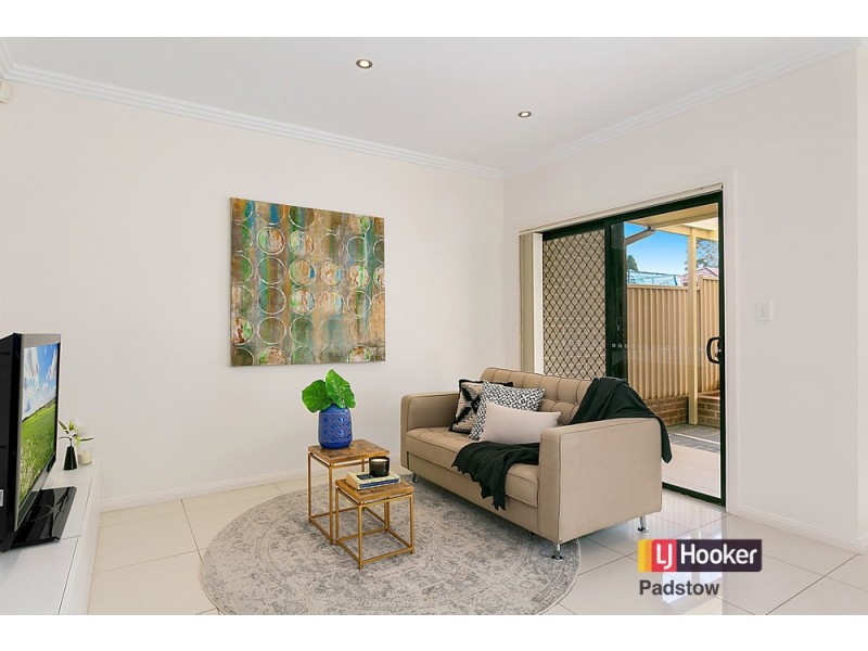 26 Flood Avenue, Revesby NSW 2212