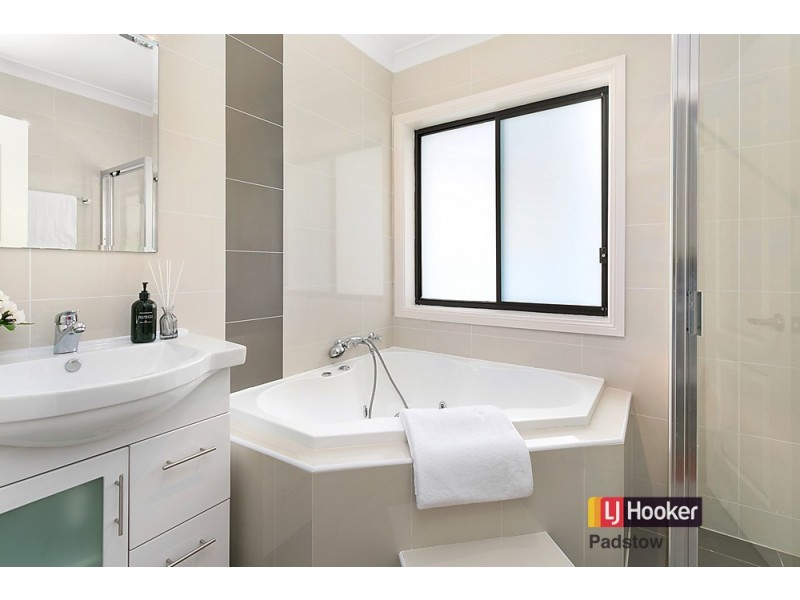 26 Flood Avenue, Revesby NSW 2212