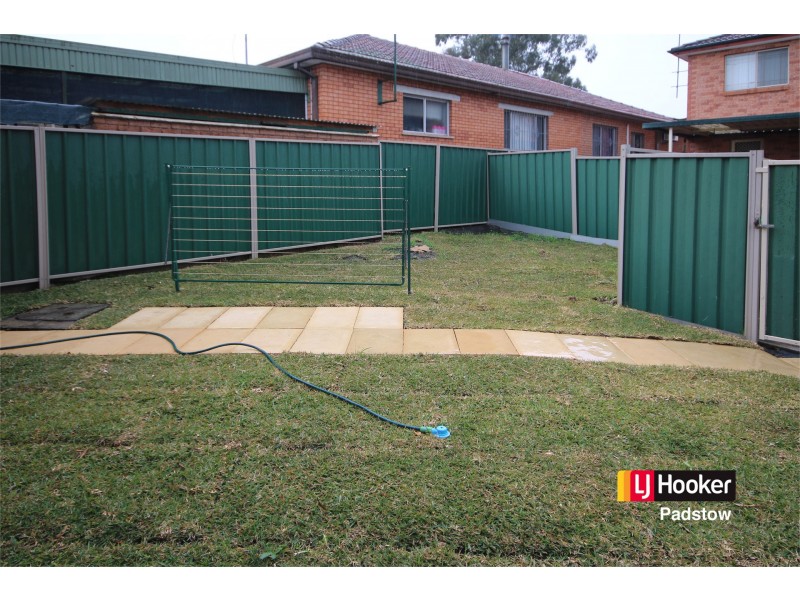 2/67 Gleeson Avenue, Condell Park NSW 2200