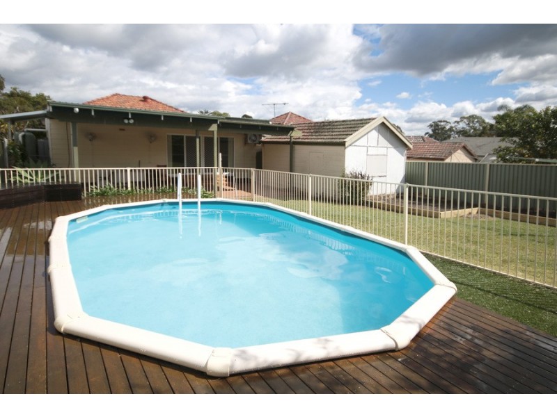 25 Rivenoak Avenue, Padstow NSW 2211