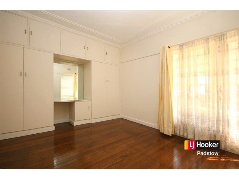 19 Gloucester Avenue, Padstow NSW 2211