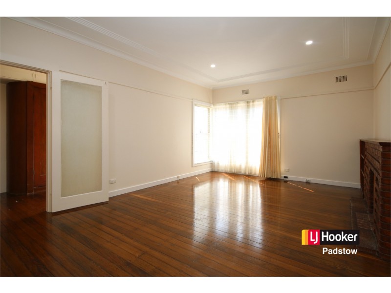 19 Gloucester Avenue, Padstow NSW 2211