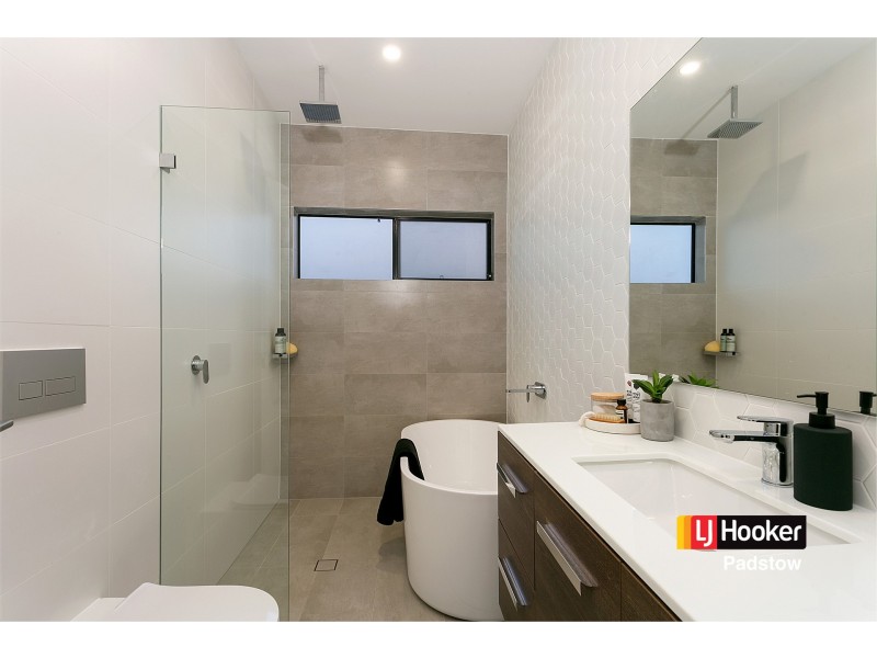 51 Wall Avenue, Panania NSW 2213