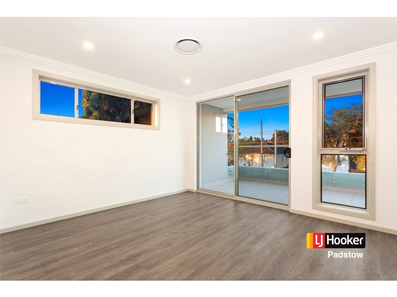 6 Kiora Street, Panania NSW 2213