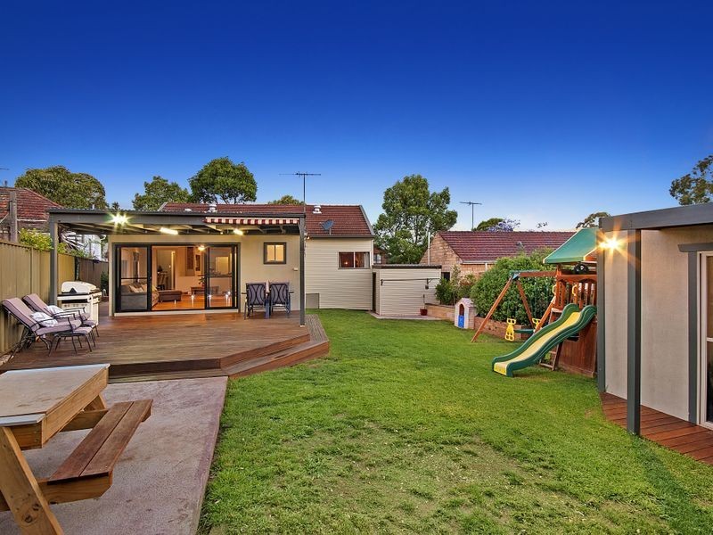 6 McGirr Street, Padstow NSW 2211