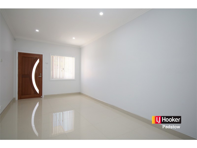 1/17 Eddie Avenue, Panania NSW 2213