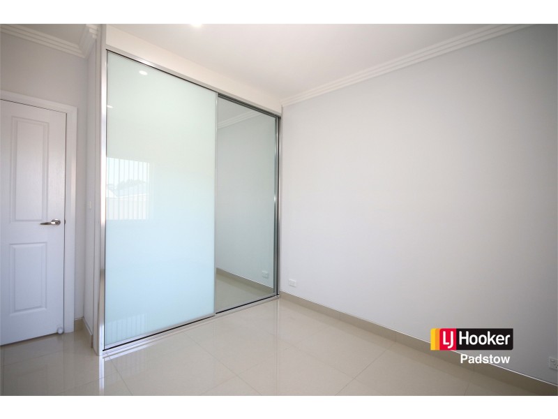 1/17 Eddie Avenue, Panania NSW 2213