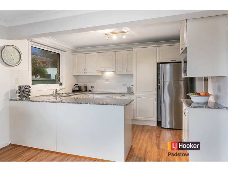 21 Nambucca Place, Padstow Heights NSW 2211