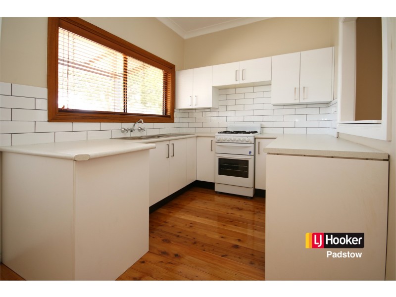 27 Beaconsfield Street, Revesby NSW 2212