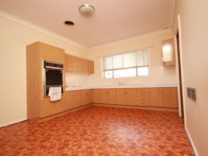 1 Narooma Close, Panania NSW 2213