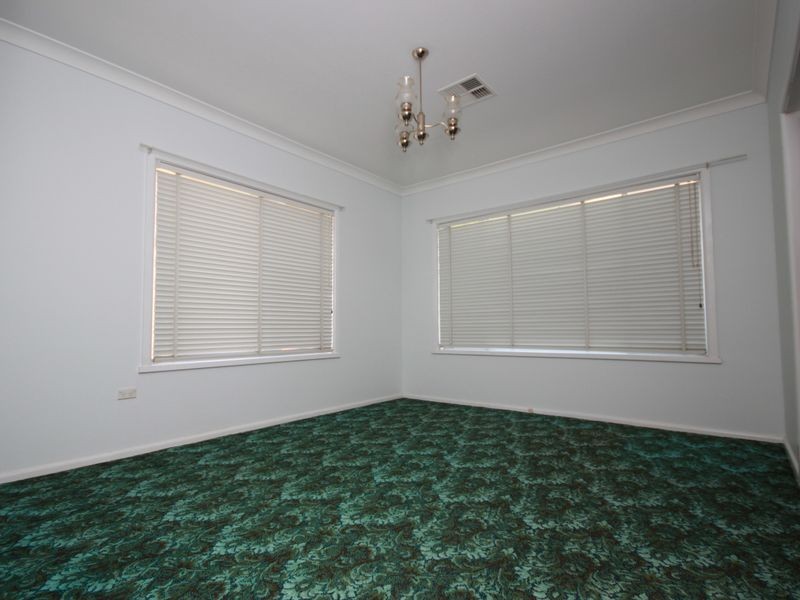 1 Narooma Close, Panania NSW 2213