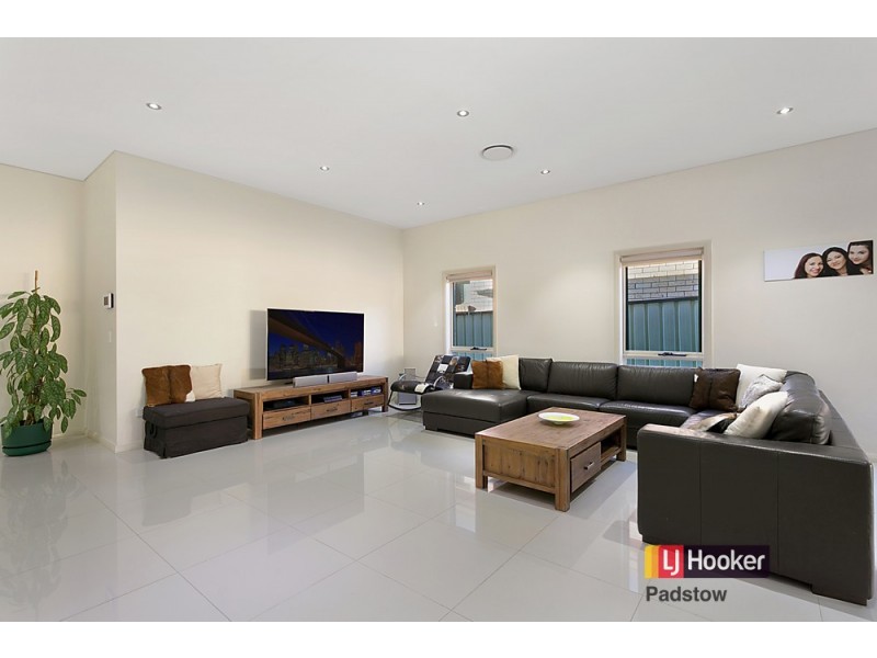 7 Ely Street, Revesby NSW 2212