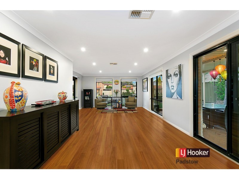 18 Leah Avenue, Picnic Point NSW 2213