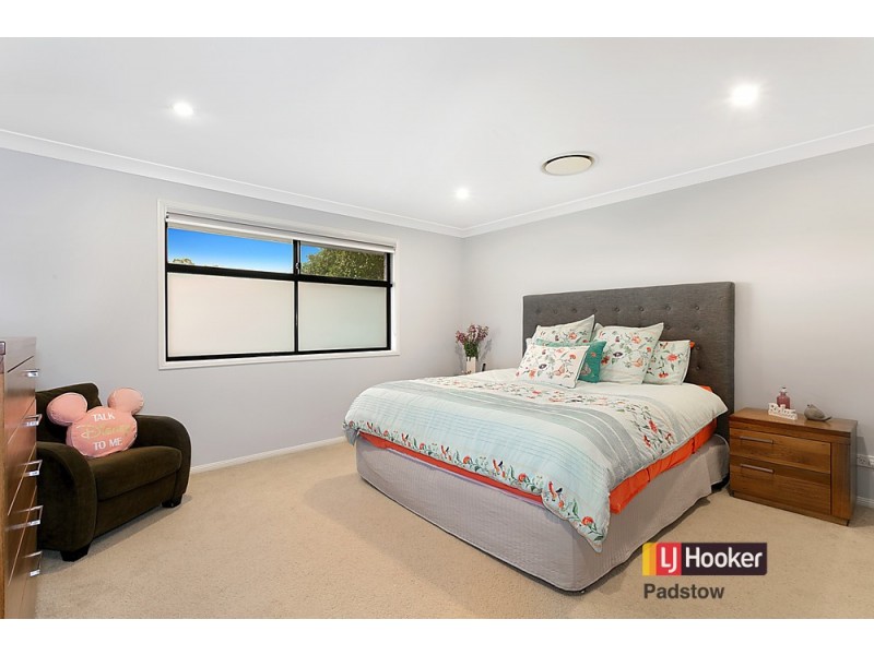 18 Leah Avenue, Picnic Point NSW 2213