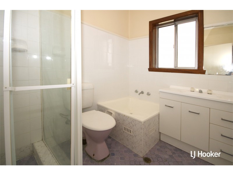 148 Davies Road, Padstow NSW 2211