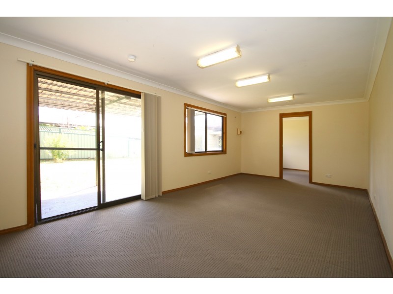 148 Davies Road, Padstow NSW 2211